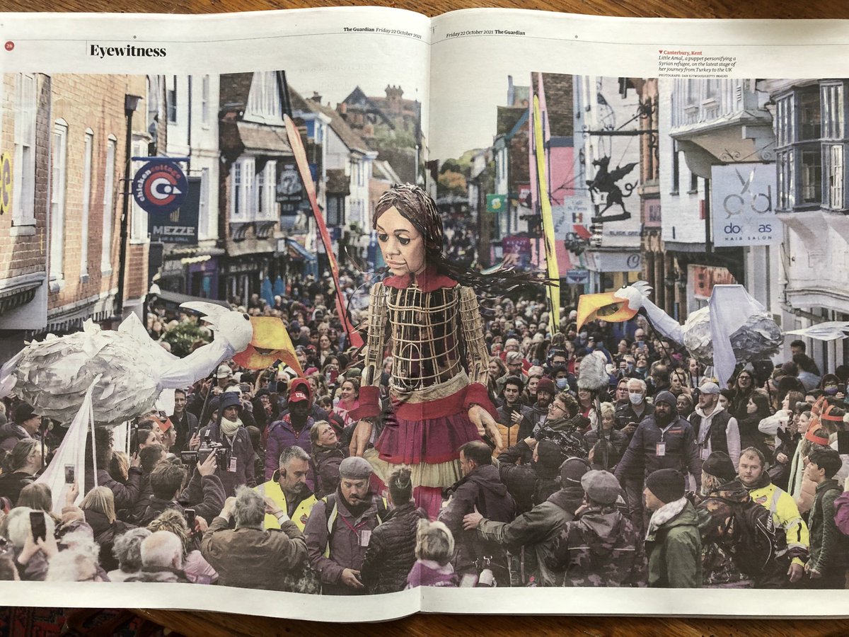 We welcome Little Amal & all the other migrants to UK! Great photo by #DanKitwood in today’s ⁦@guardian⁩ #MigrantsAreWelcome #NooneIsIsIllegal