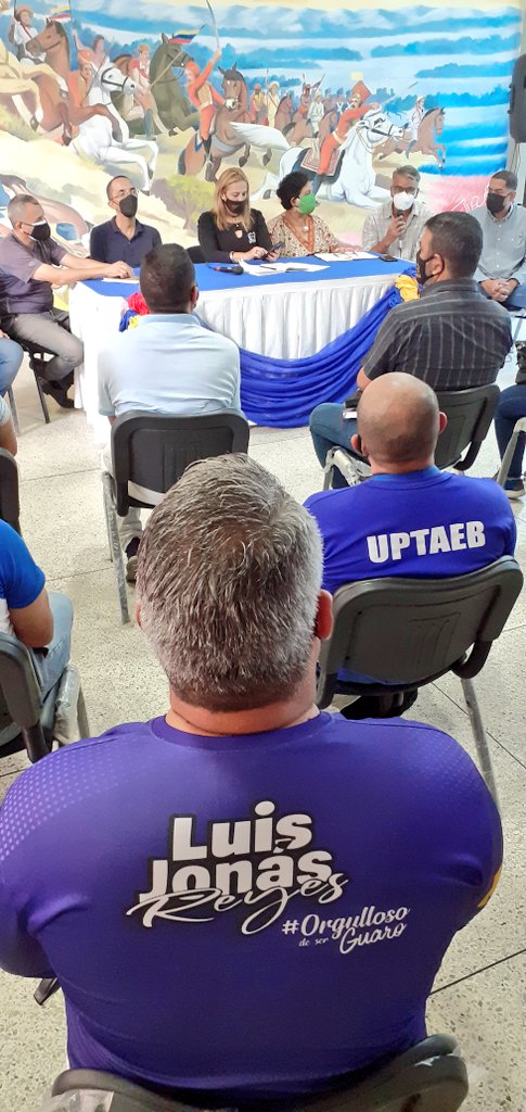 cantourgente's tweet photo. @LuisJonasReyes y @AdolfoP_Oficial representan la esperanza, el amor a la Patria y la seguridad de seguir avanzando en paz!

Reflexiones en el Encuentro de Profesionales en la #UPTAEB 

#LaraTieneConQué 
#IribarrenTieneConQué 
@NicolasMaduro @PSUVIribarren1 @JuanSierraPSUV https://t.co/zUs1kwM2kH