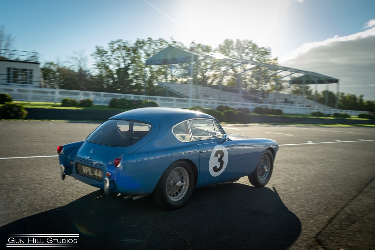 gunhillstudios1's tweet photo. Great Day At Goodwood with Kevin Shilling, Derek Bell and the Ac Aceca, raising money for Dementia Support @Hub4Dementia #acaceca #goodwood #ac #bristol #acbluebird https://t.co/U3lCfoEiM7