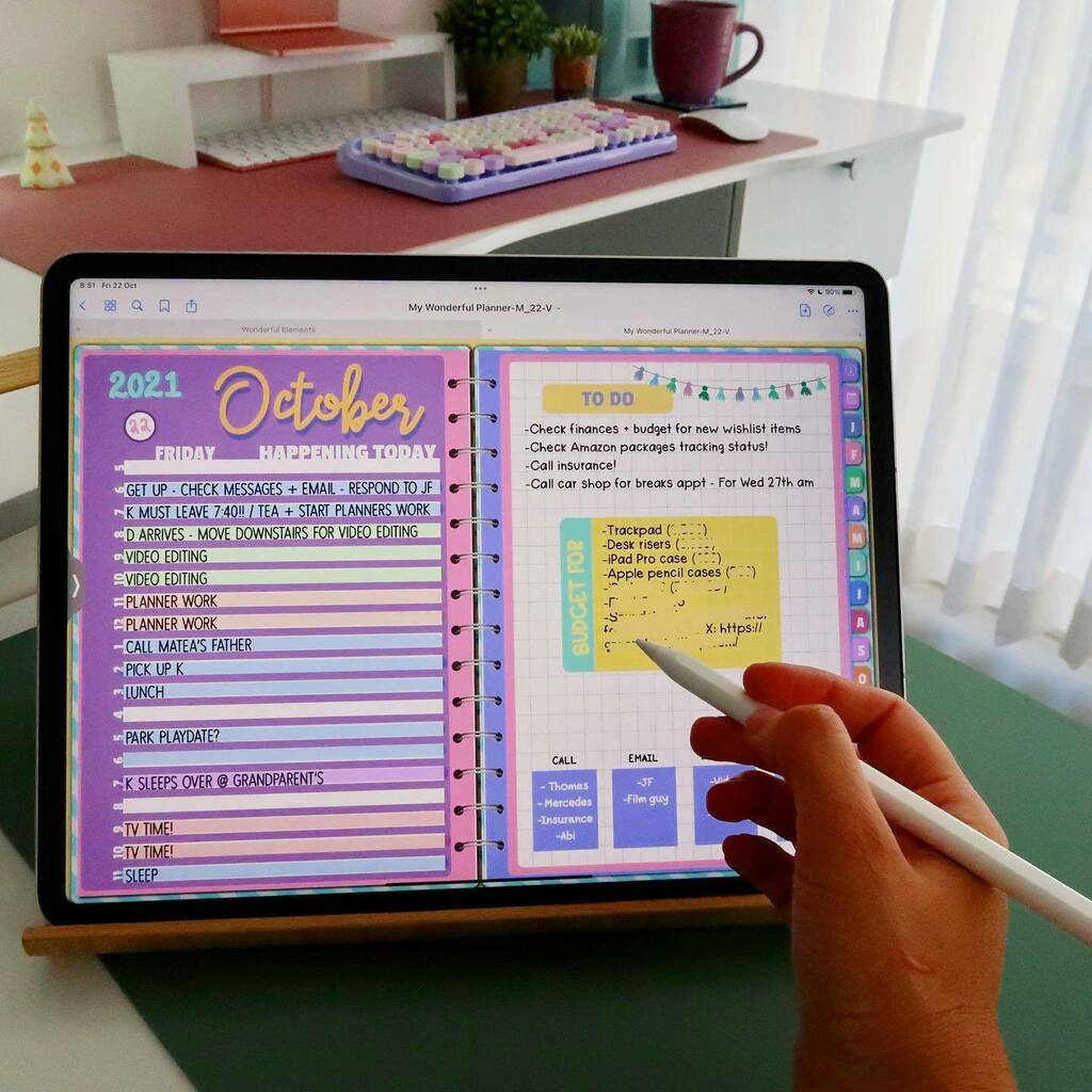PrintStickShop's tweet photo. Good morning 🌞 Who is currently working from home? Do you get to choose your own hours? If so, I’m curious to know how you plan out your day 🌟
.
Here’s how I try to do mine:
-Wake up around 6am, check messages + emails on my phone still in bed
-Get u… https://t.co/nRoPZEnt6J https://t.co/3TTrmAwpTy