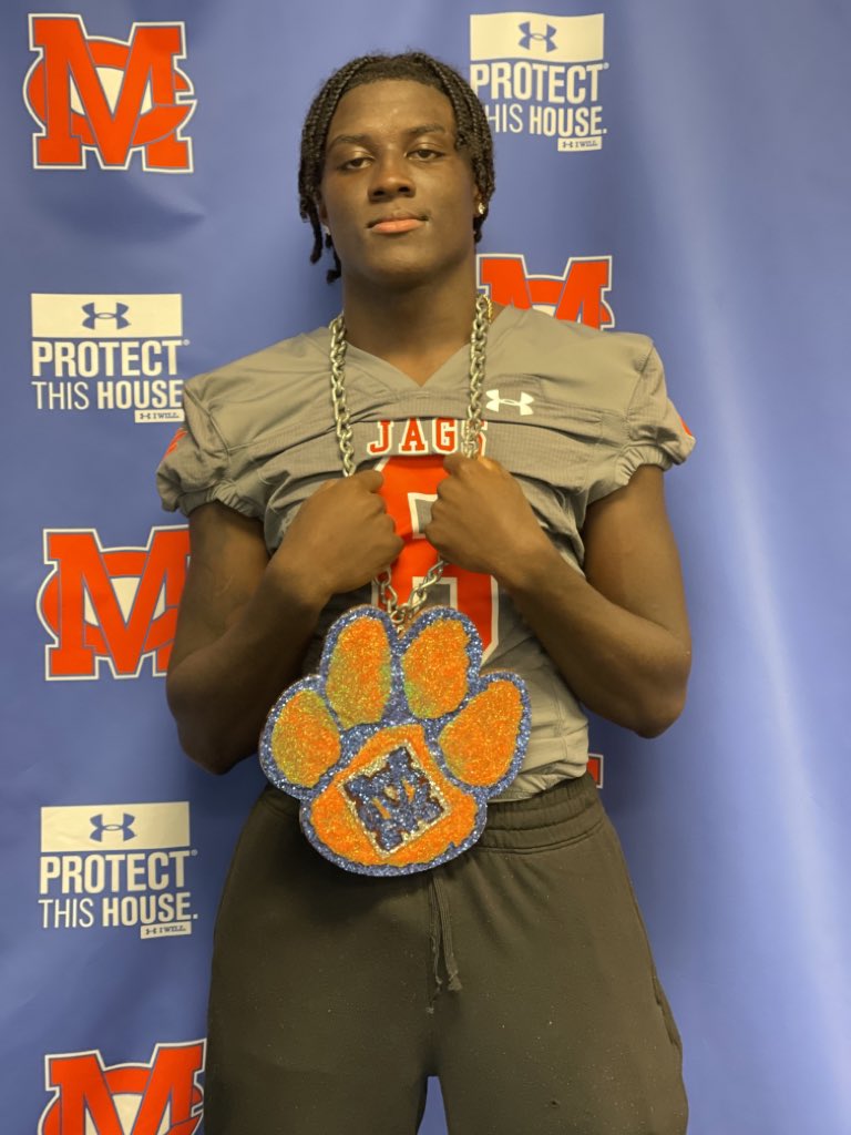 MCJags_Football's tweet photo. Tupelo game. #MCturnoverchain #2 Braxton Merritt #6 BJ Washington https://t.co/6PPwcDajnp