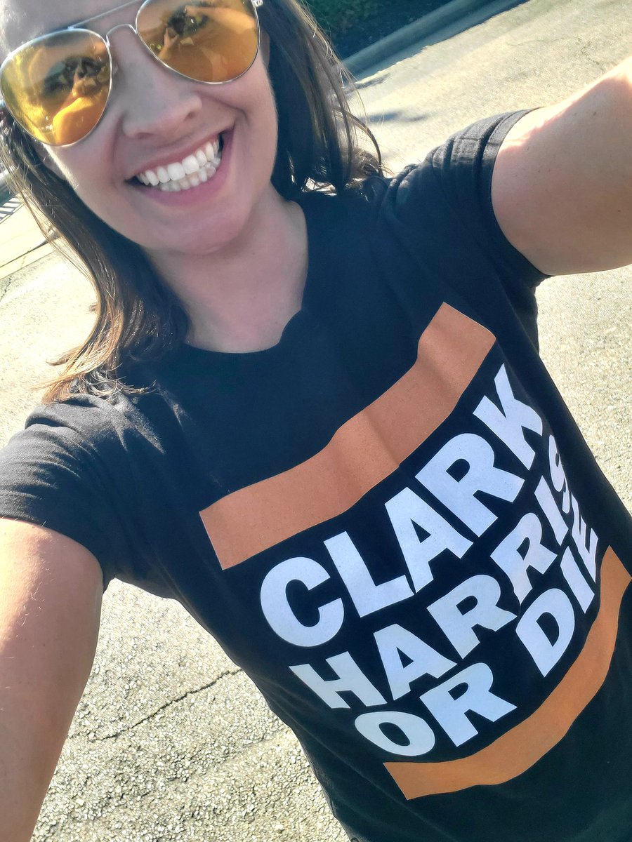 Y’all I have a new favorite Bengals player !! Long snapper #46 #clarkharris. I’m making a club haha #TheHarrisHuddle. Google him, you won’t regret it! #WhoDey