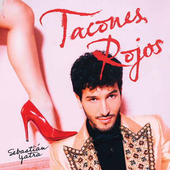 CliqueEspanhol's tweet photo. Não consigo parar de ouvir essa nova música do Sebastian Yatra. O cantor acaba de lançar Tacones Rojos, que está incrível. Confira: https://t.co/jPWTwwaOtw https://t.co/ef1e9NpXMt