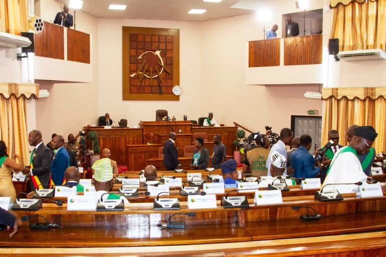 Zamara_fdn's tweet photo. We join the rest of the world in congratulating Benin 🇧🇯 on its historic achievement!!✊🏽✊🏽

The passing of two essential legislation for the protection and liberation of women in Benin is indeed a big victory for providers and women seeking abortion in Benin. https://t.co/cXB4wXZ0Zq