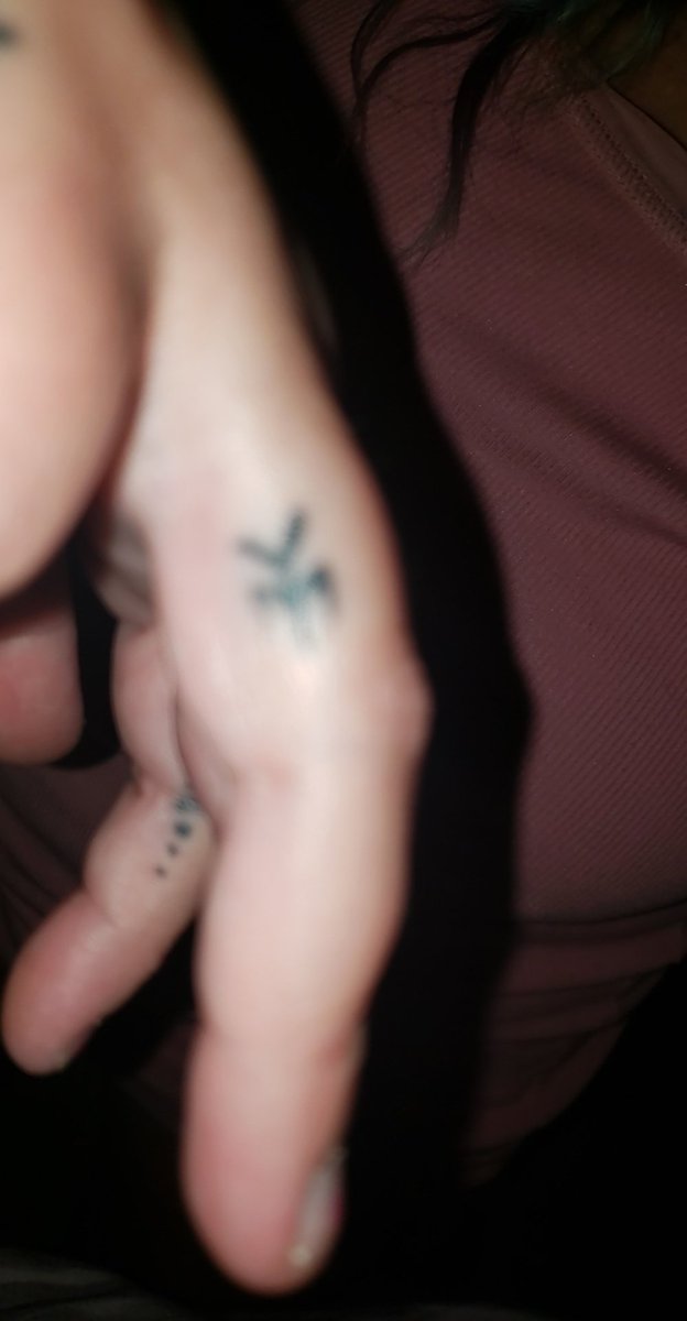 TattedBarbie82's tweet photo. I got so many #Tattoos yall .. i think i just got my 47th tattoo ๐ญ๐ง๐งฉ๐ #TeamNicki #OGBARB #TattedBarbie #ILoveInk #Ink #ColorFulHairDontCare #peircings #Weird No basic here .. #AllFaxs #PERIODT #BarbzDoItBetter https://t.co/Z6ilG8WFtb