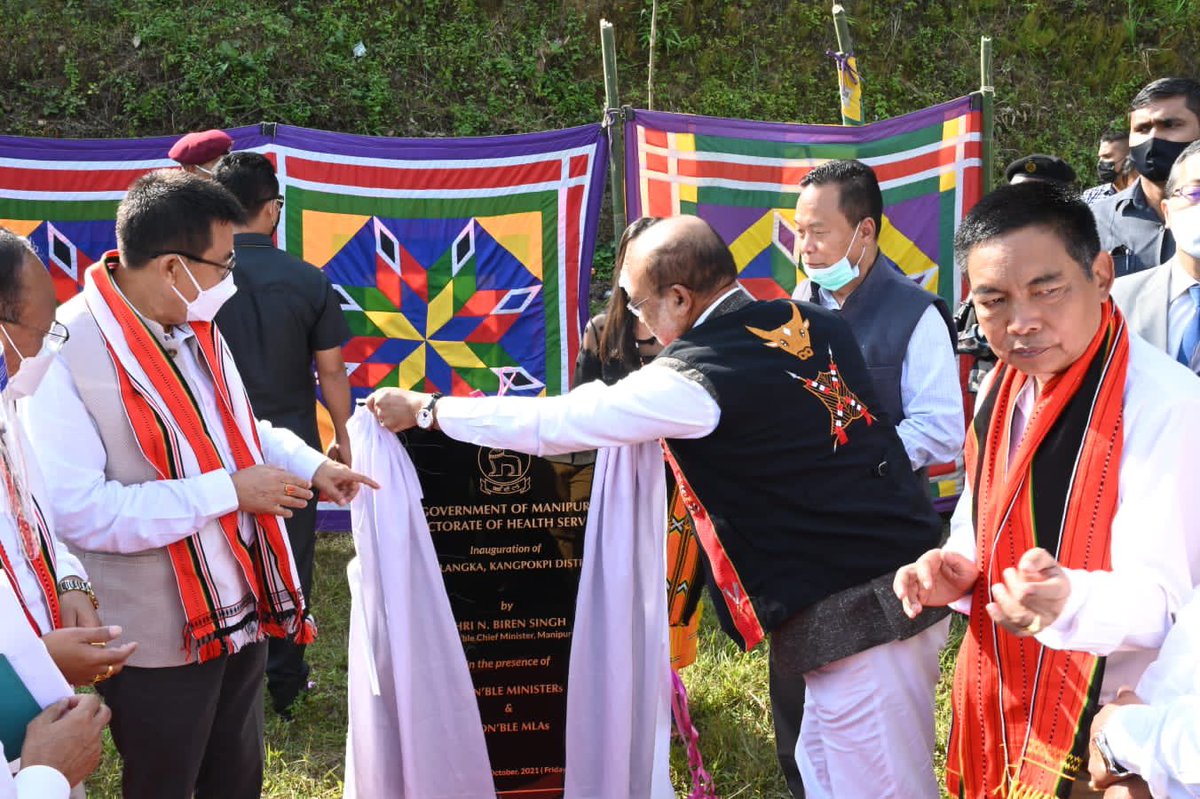 manipur_cmo's tweet photo. For the 2nd time in Kangpokpi #GotoHills 2.0 Mission of the State Government is launched today at Konsakhul by Hon'ble CM, attended by MP Leisemba Sanajaoba, Ministers, MLAs, officials of the State Government, chieftains of the Liangmai community, and a mammoth crowd. https://t.co/qNJM0qKjrW
