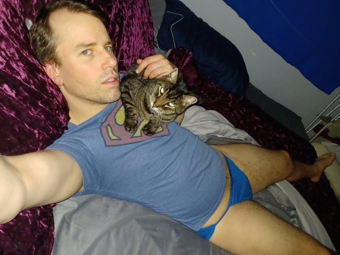Mr Gus watching Dune with me :3 https://t.co/F9QfXTVNSp<a href="/tag/newprofilepic"class="tags"><span>#newprofilepic</span></a>