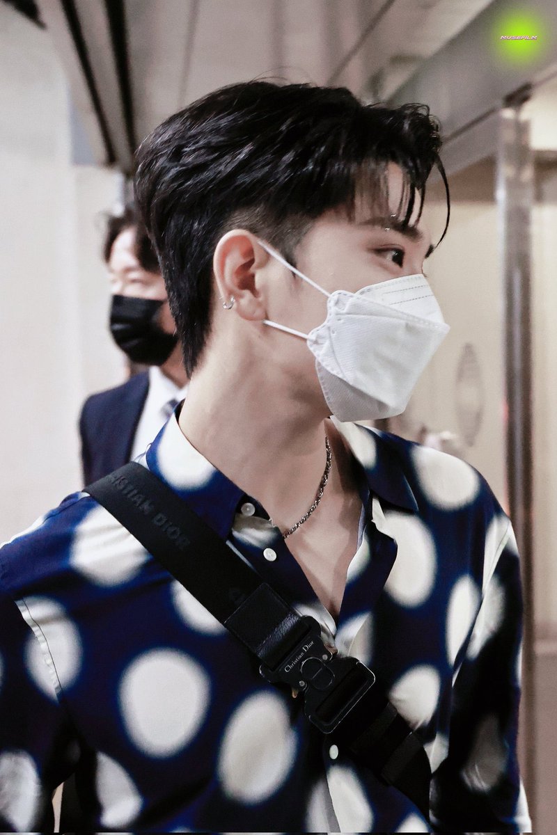 oingstore's tweet image. SHUA?!