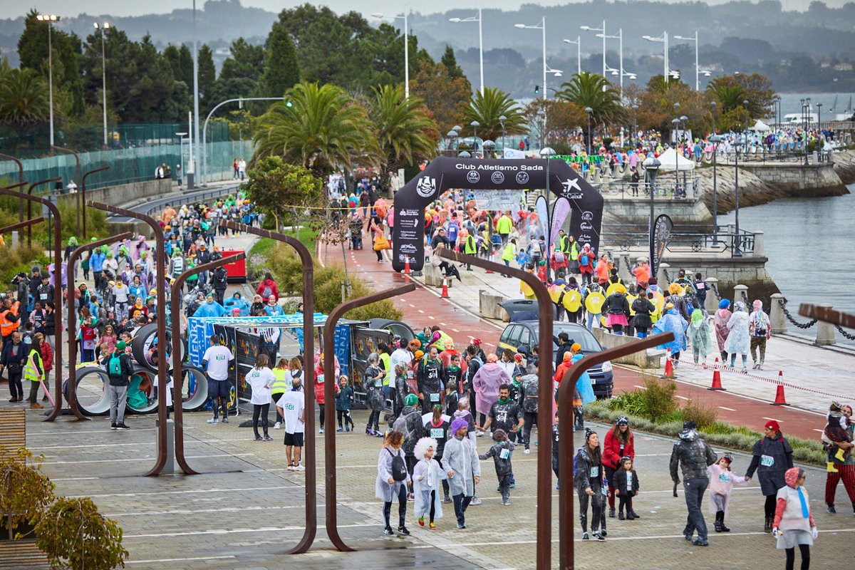 Antena3Galicia's tweet photo. 4.000 personas recorrerán mañana los 17 obstáculos de los que consta el circuito de la VIII Carrera por la Integración ENKI2021, que se celebrará en la zona de O Parrote (A Coruña), entre las 16:00H y las 19:30H en turnos de 500 participantes. https://t.co/SaZyAw9BGm