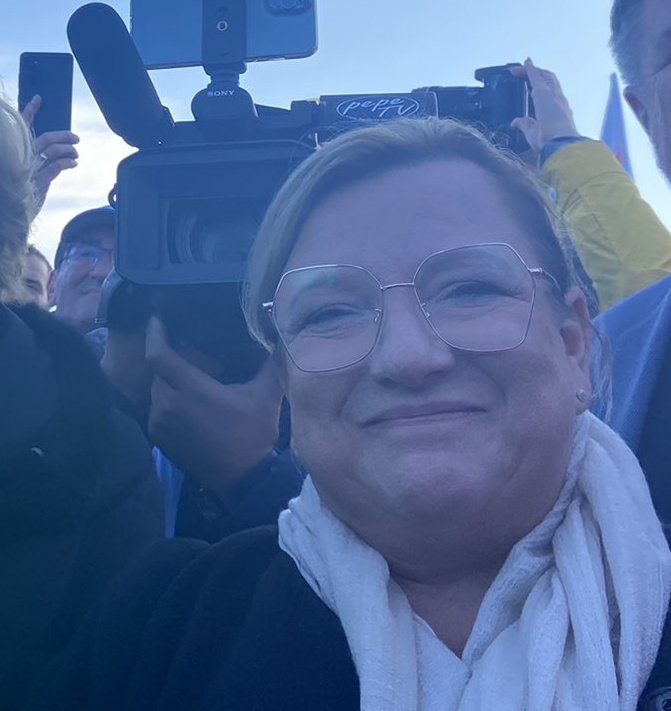 KasiaLipp's tweet photo. #Beksa
Myliłam się tu sam szampon nie pomoże https://t.co/vasOe1Zz2L