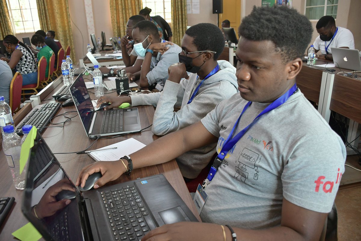 Malawi Data Science Bootcamp tweet media