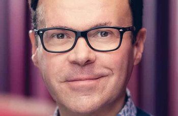 TheStage's tweet image. ArtsEd principal Chris Hocking has resigned following an external investigation into allegations of serious misconduct at the drama school, which found a failure of leadership and an “overly sexualised environment” in the school of musical theatre. bit.ly/3B4BYcS