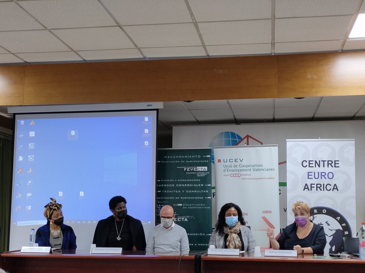 joangandiaoltra's tweet photo. Des d'@ESSCOOP_RED @FEVECTA jornada amb @CEuroAfrica a l'@FpCostera  per mostrar realitats d'emprenedoria de #DonesAfricanes https://t.co/kxL8KIMGD2