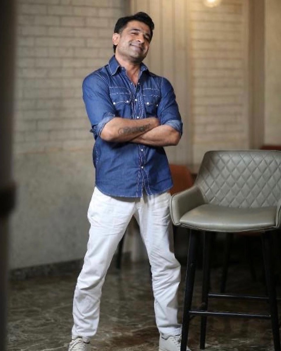 Sruthirao5's tweet photo. #eijazkhan's new is out ❤️

Talked about his carrier,his ups n downs and about future projects 

Check below link to know in detail.

@KhanEijaz 

https://t.co/YH2eAKayCe https://t.co/5xBn4iDCzK