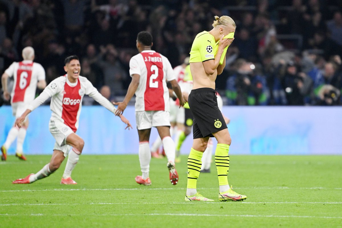 Ajaxshowtimecom tweet picture