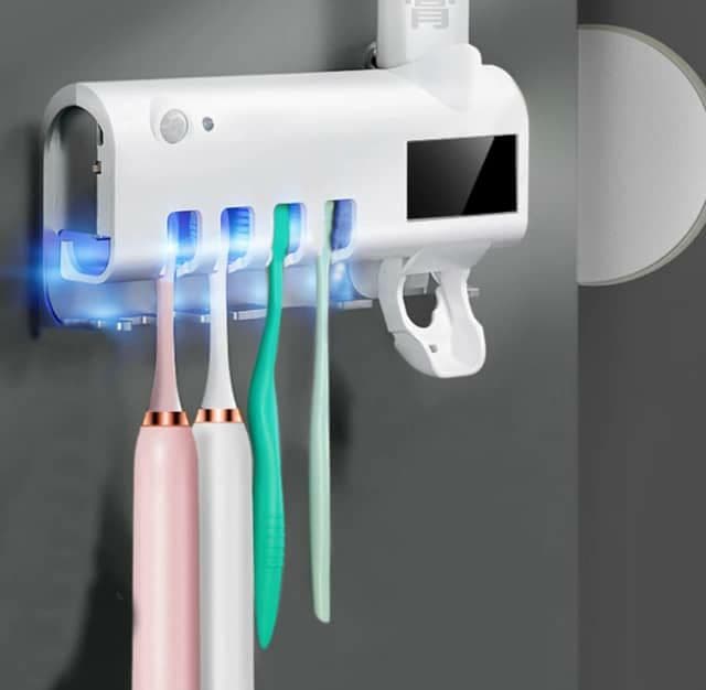 checksense_'s tweet photo. Désinfecter vos brosses as dents et server la pate d'entifrice.  🥰🥰

#douala #brosses #dents https://t.co/7ZGVxvGX3Y