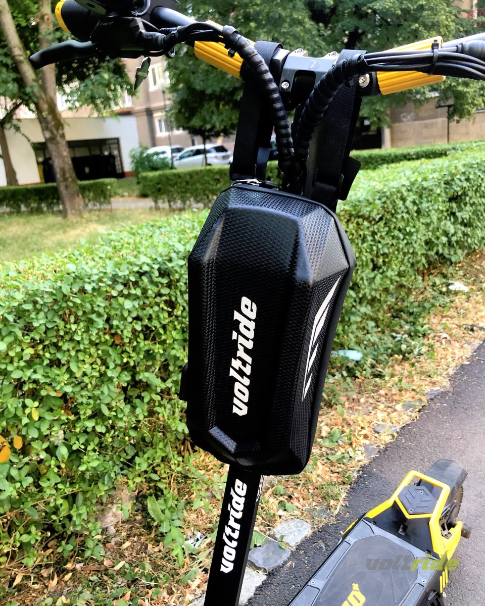 voltride_eu's tweet photo. Waterproof shell bag for handlebars with input for USB cable and reflective print.

👉https://t.co/e1p8bhsr3G

#electricscooters #escooters https://t.co/qFHK6twUyl