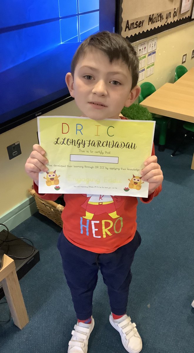 glanhowyprimary's tweet photo. What an amazing start in #GlanFam2 for this little boy. I am so impressed by the way his social skills have flourished and his massive boost in confidence! I am so excited to see how you thrive during the rest of the year! Our very own Engaging Eddie. Da iawn ti! ⭐️ https://t.co/GcWkFTBUsa