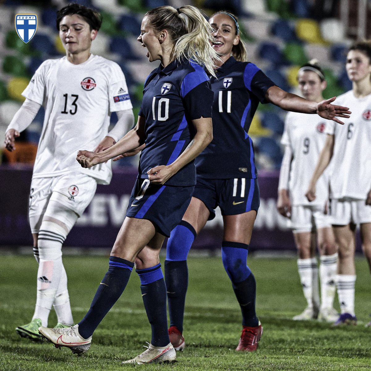 HelmaritFI's tweet photo. 𝐊𝐮𝐯𝐚𝐤𝐨𝐨𝐬𝐭𝐞 I 🇬🇪🆚🇫🇮 | Vakuuttava voitto Tbilisistä upeiden Suomi-fanien edessä! Tiistaina jatketaan Olympiastadionilla Irlantia vastaan ja entistä kovemmalla kannustuksella! 𝐎𝐈 𝐒𝐔𝐎𝐌𝐈 𝐎𝐍! 

📸: Jyri Sulander

#Helmarit #GEOFIN #FIFAWWC #MeOlemmeSuomi https://t.co/UAtb6HBlSO