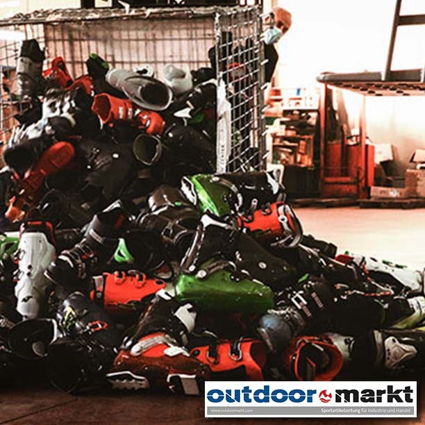 MarktOutdoor's tweet photo. Der italienische Schuh- und Skischuhersteller Tecnica stößt mit seinem „Recycle Your Boots“-Projekt das Thema Kreislaufwirtschaft für die Skischuhindustrie an. 

https://t.co/OyLVu8uJrm

#tecnica #skischuhe #outdoor #recycling https://t.co/2ZEUIgC8SP