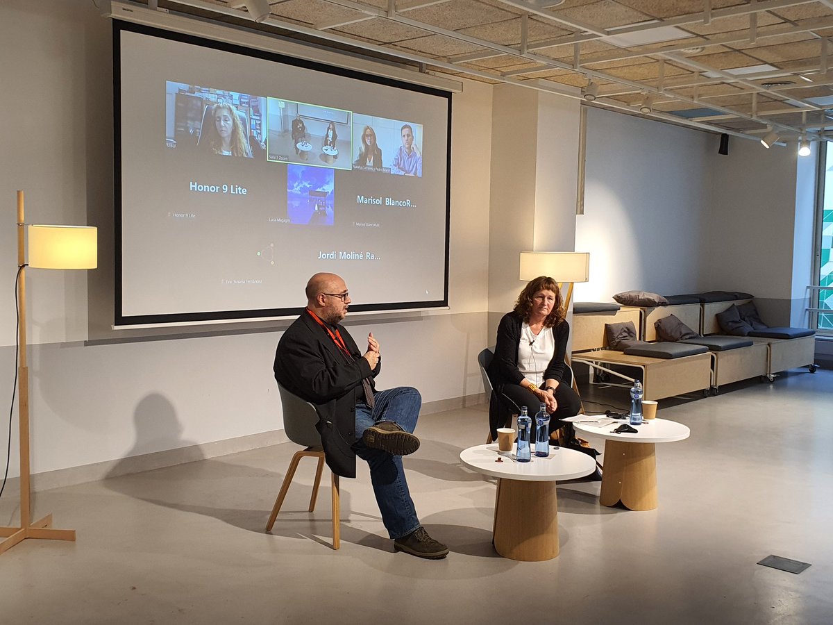 JPrieto_Crimi's tweet photo. Segundo día disfrutando de aportaciones de grandes profesionales en mediación. En esta ocasión trata sobre: "Líneas de solidaridad cercana: escenas temidas resolución de conflictos y salud pública". #CUEMYC #upfmediacion #mediacion @bsm_upf https://t.co/qaXq00K6Vy