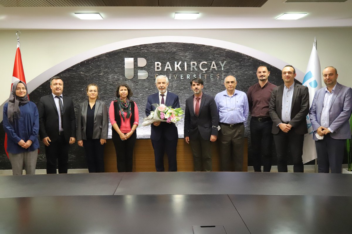 bakircayedu's tweet photo. Üniversitemiz Mühendislik ve Mimarlık Fakültesi Üst Yönetimi, Rektörümüz Prof.Dr Mustafa Berktaş'ı görevine yeniden atanmasından dolayı ziyaret ederek hayırlı olsun dileklerini ilettiler.

#izmirbakırçayüniversitesi https://t.co/rHCeDa7QaE