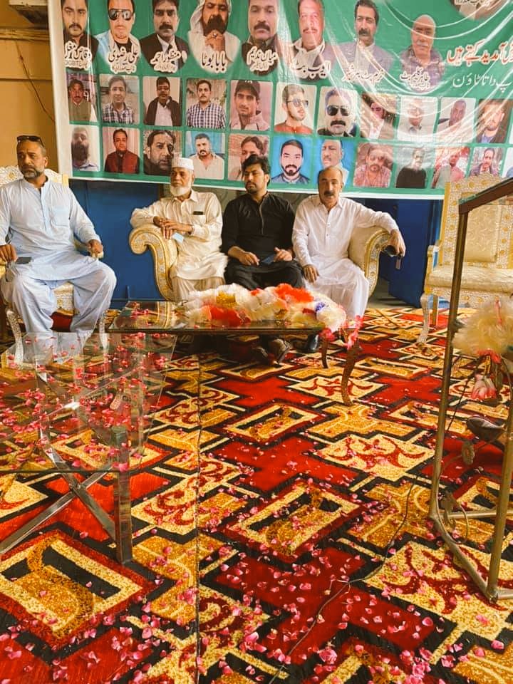 MeharAli6611's tweet photo. #LWMC #WorkerUnion
پاکستان کی خدمت کا عہد کیا
ورکر کے حقوق دلوانے کا عہد کیا
#PakistanZindabad
#PP149
@zubairniazi
@PTIofficial
@ImranKhanPTI
@hanankamboh_PTI
@KamranGillPTI https://t.co/vJPYMwJb6G
