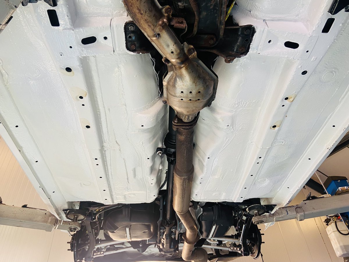 fflatfour's tweet photo. I’m finally getting to the end of the #subaru #Hawkeye  #restoration  new brake bits left to get , all trays to fit and she is done https://t.co/gQ6FMP3hkQ