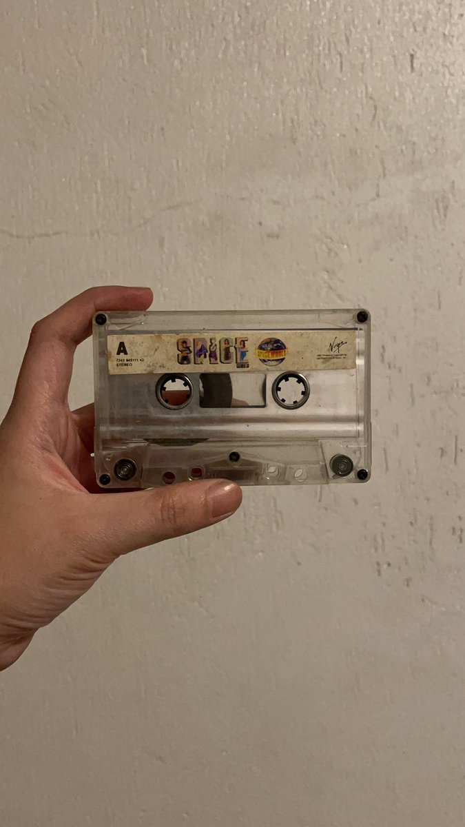 leezalala's tweet photo. I hate decluttering but I the love random nostalgic finds https://t.co/K8lROi1neG