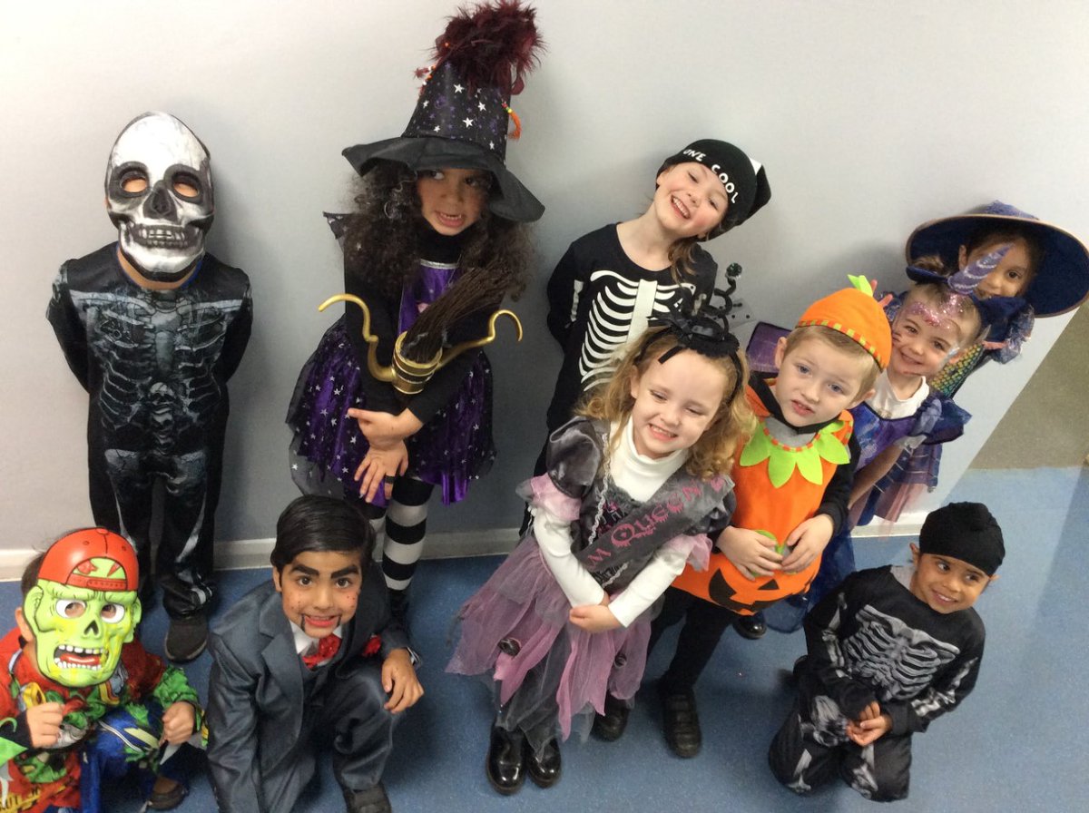 IvesonPrimary's tweet photo. Reception - Spooky Day #ivesonessentials #experiences #spookyday https://t.co/aYy4FBXbxi