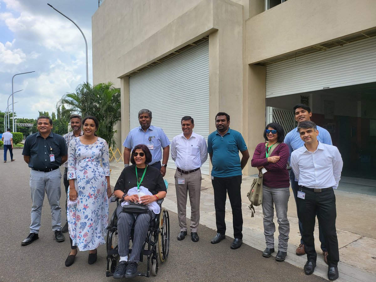 DeepaAthlete's tweet photo. Thank you @anandmahindra for understanding my @TwitterIndia post reaching out for inclusive assistance in vehicles. Just in few weeks here I am at MRV with your research team and happy to see the  ongoing work. You are  a man of your words. This is #indiaat75 @narendramodi https://t.co/fBIQJ24HTH