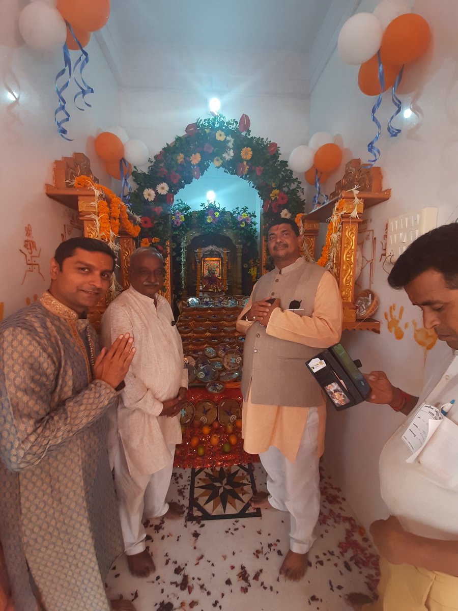 UM_Trivedi's tweet photo. Hon'ble Shri Amitbhai Shah I &amp; My family truly wish &amp; pray to Maa Bala Bauchar for Your Good Health Peace of Mind and all the Happiness in the world. May Godess Bala Bauchar Maa Bless You and Your family with Peace Progress and Prosperity. Stay Blessed Forever https://t.co/eumidW4KD8