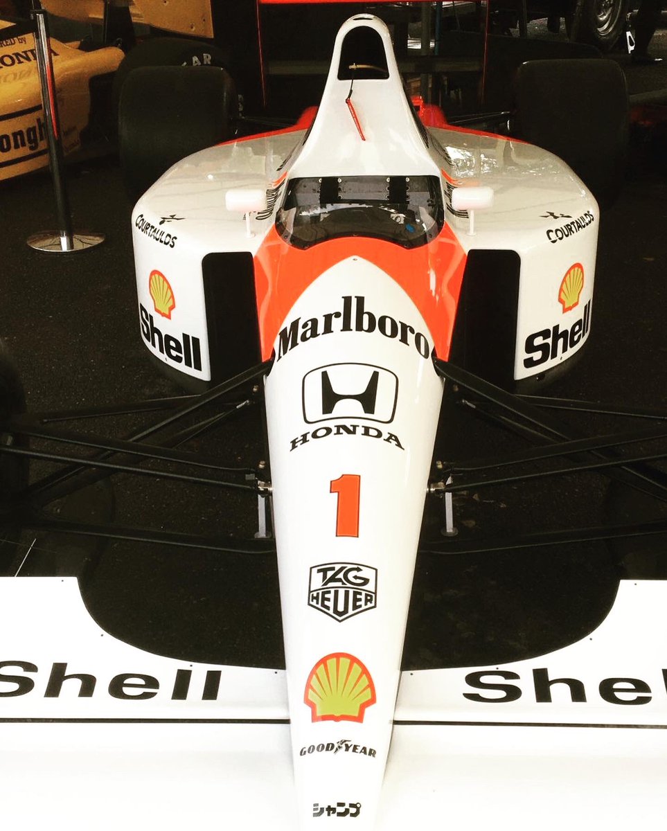 Some snaps from the <a href="/GoodwoodRRC/">Goodwood Road & Racing</a> Members' Meeting

Highlight was getting to see, and more importantly, hear the new <a href="/PlanetGMA/">Gordon Murray Automotive</a> T50 - as well as getting to meet the main man!

Gordon was kind enough to stop for a photo &amp; a quick chat – a real gent 👍

#goodwood #78mm