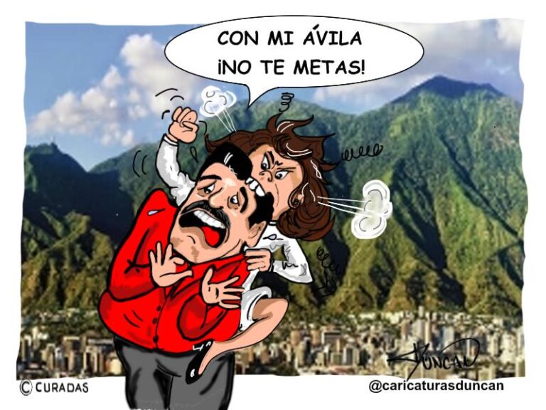 EduardoBelloV18's tweet photo. Hoy escuché con gran estupor que piensan hacer una ciudad comunal en el #GuarairaRepano o mejor conocido como Cerro el #Avila porqué será que este régimen se empeña en destruir todo lo que los Caraqueños tenemos #ConMiAvilaNoTeMetas
#ElAvilaSeRespeta
#AvilaEnPeligro https://t.co/rJesagNR0F