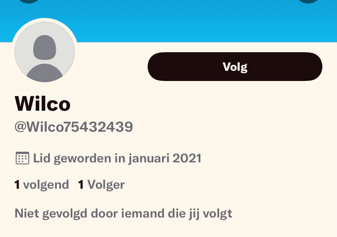 SimoneGezond's tweet photo. Hahaha 🤣 Het wordt steeds grappiger…onze @hugodejonge die nooit ergens op reageert maar héél toevallig wel op deze trol 😈 Want zo kon onze 🤡  laten weten dat er nieuwe #coronamaatregelen aan zitten te komen…Alleen #ikdoenietmeermee en velen met mij! We gaan weer leven ❤️ https://t.co/2LHDQFjTXI
