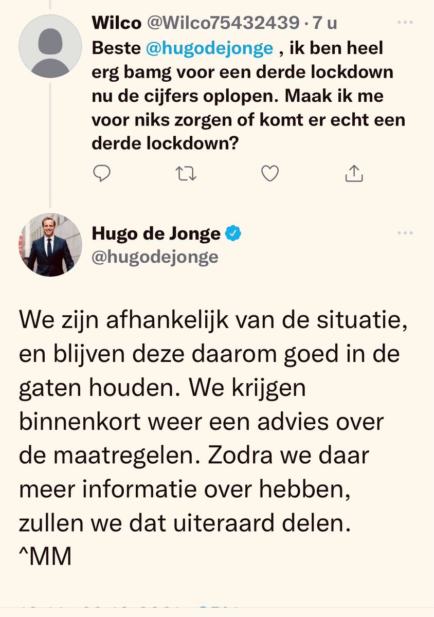 SimoneGezond's tweet photo. Hahaha 🤣 Het wordt steeds grappiger…onze @hugodejonge die nooit ergens op reageert maar héél toevallig wel op deze trol 😈 Want zo kon onze 🤡  laten weten dat er nieuwe #coronamaatregelen aan zitten te komen…Alleen #ikdoenietmeermee en velen met mij! We gaan weer leven ❤️ https://t.co/2LHDQFjTXI