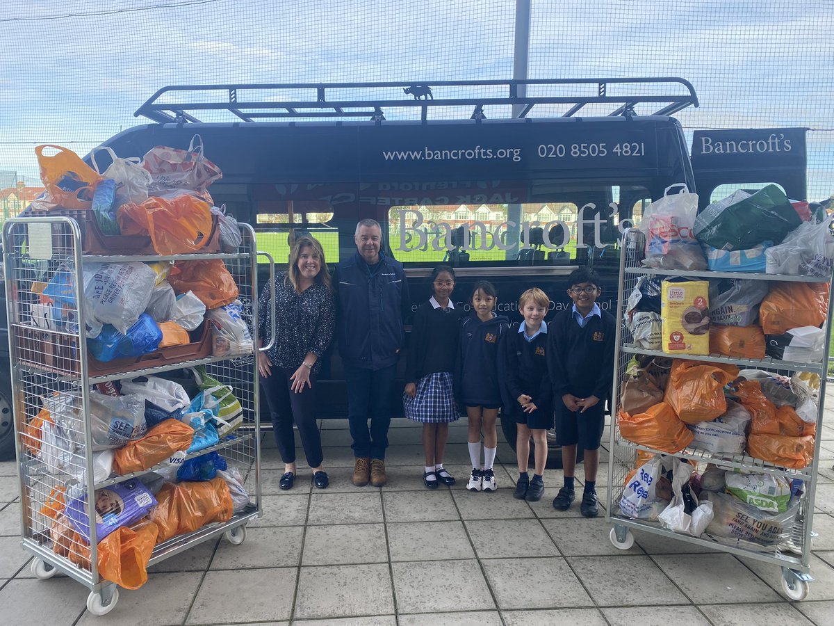 Today the Prep 1 Ambassadors delivered tens of bags of food and toiletries from our Harvest Festival to Redbridge Mutual Aid Foodbank. They were so grateful and said the timing was perfect as stock was running low. Thank you to all our generous parents #bancroftscommunity
