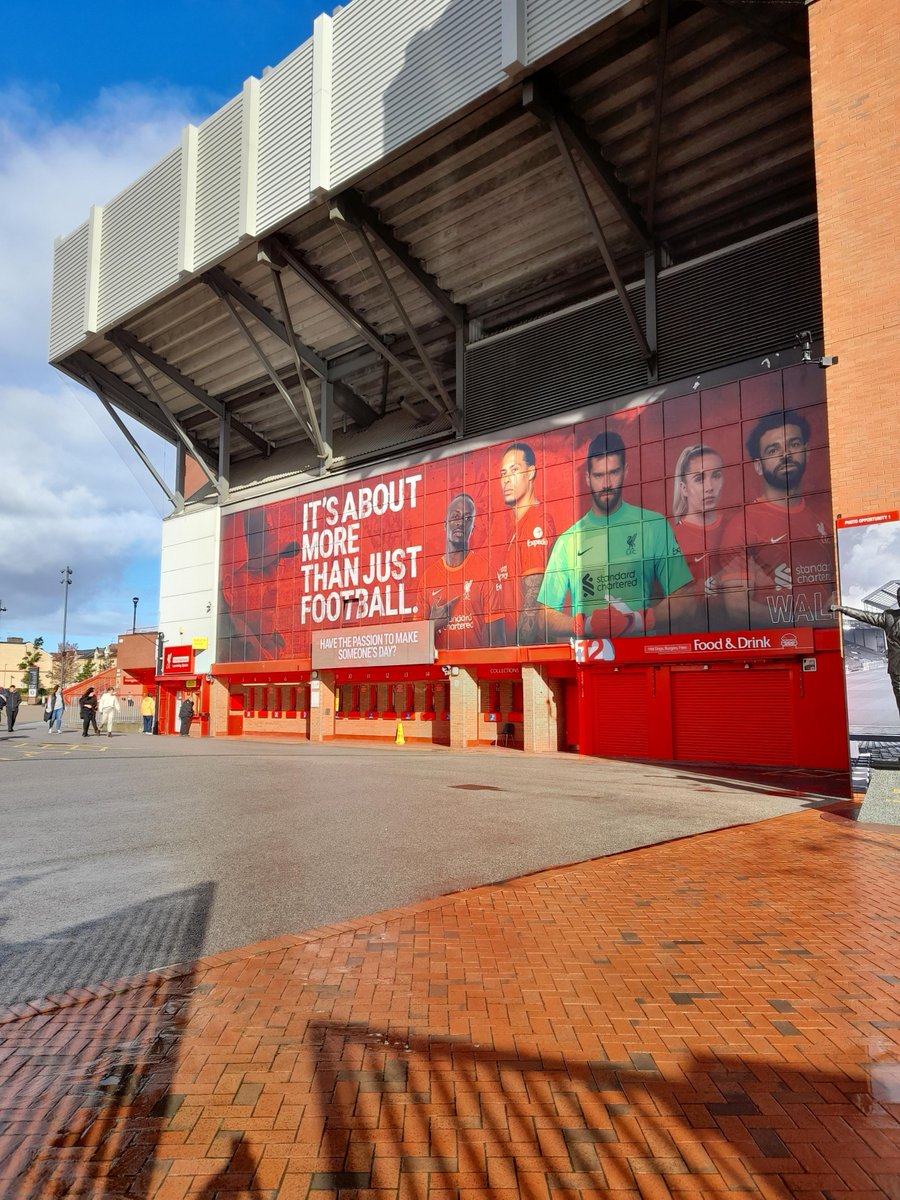 thrive_lcr's tweet photo. Employer Relationships Manager Hannah is visiting The Liverpool @TheJobFairs at Anfield today!👏Chatting to employers about #apprenticeship, #traineeship, #Kickstart and other job opportunities across the city region.💼 #LiverpoolJobsFair #LiverpoolCityRegion #employmentsupport https://t.co/jz0UaXXPdx