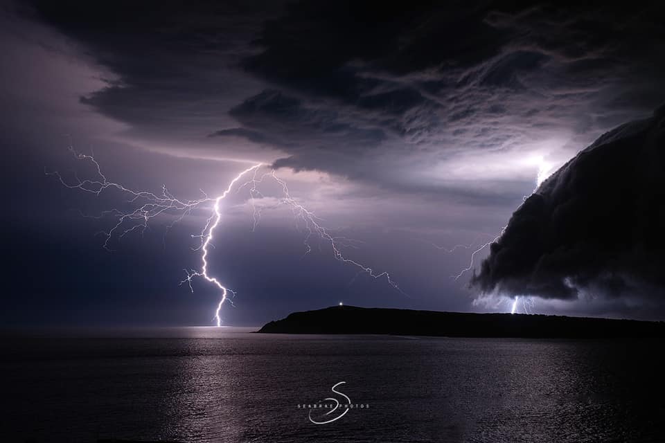 VicStormChasers's tweet photo. The mind is officially blown! 🤯😍
Cape Woolamai tonight!
📸Anna Carson | IG seabraephotos
#StormHour #landscapephotography #photography #lightning #storm #bassstrait #phillipisland https://t.co/thaImwhVSM