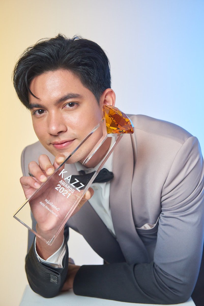 Katayja4's tweet photo. รูปนี้คือละลายเลย ฮืออองานสายตา ยอมแล้ว ยอมแล้วจ้า  Cr.ch7hd #KazzAwards2021
#KazzAwardxเข้มมุก
#เข้มหัสวีร์
Male Teenage Of The Year https://t.co/aARaVL6KWS