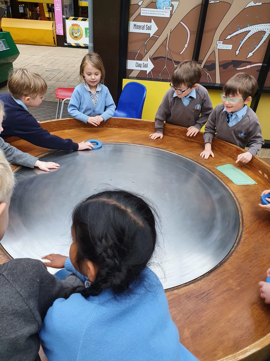 GriffinHouseSch's tweet photo. The children in #GHSFormI are having a fantastic time at the Discovery Centre today. #GriffinHouseSchool #STEM #GHSOpportunities https://t.co/6JTZdRFPOI