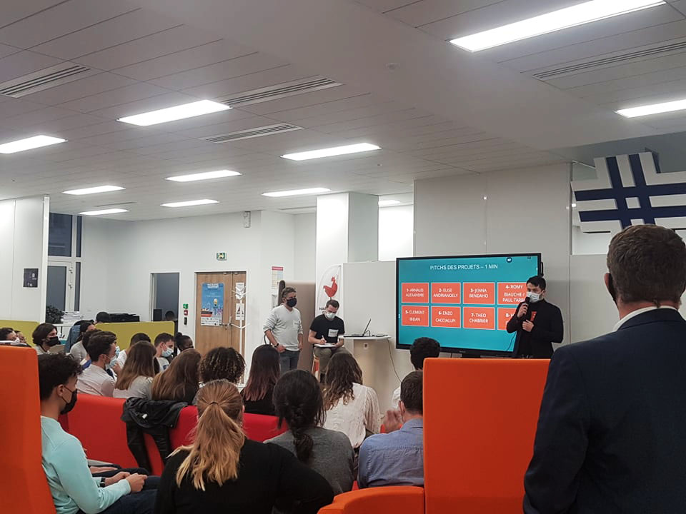 PepiteProvence's tweet photo. 🔙 Hier s'est déroulé #SpeedDating entre porteurs de projet &amp; porteurs de compétences à @CisamInnovation organisé par @LesEntrepAM 🎉
🎙 20 étudiants sont venus pitcher leur projet devant l'équipe @AccelerateurM 
L'occasion de marquer le début de leur aventure entrepreneuriale 🚀 https://t.co/6ZgiQm3HVt