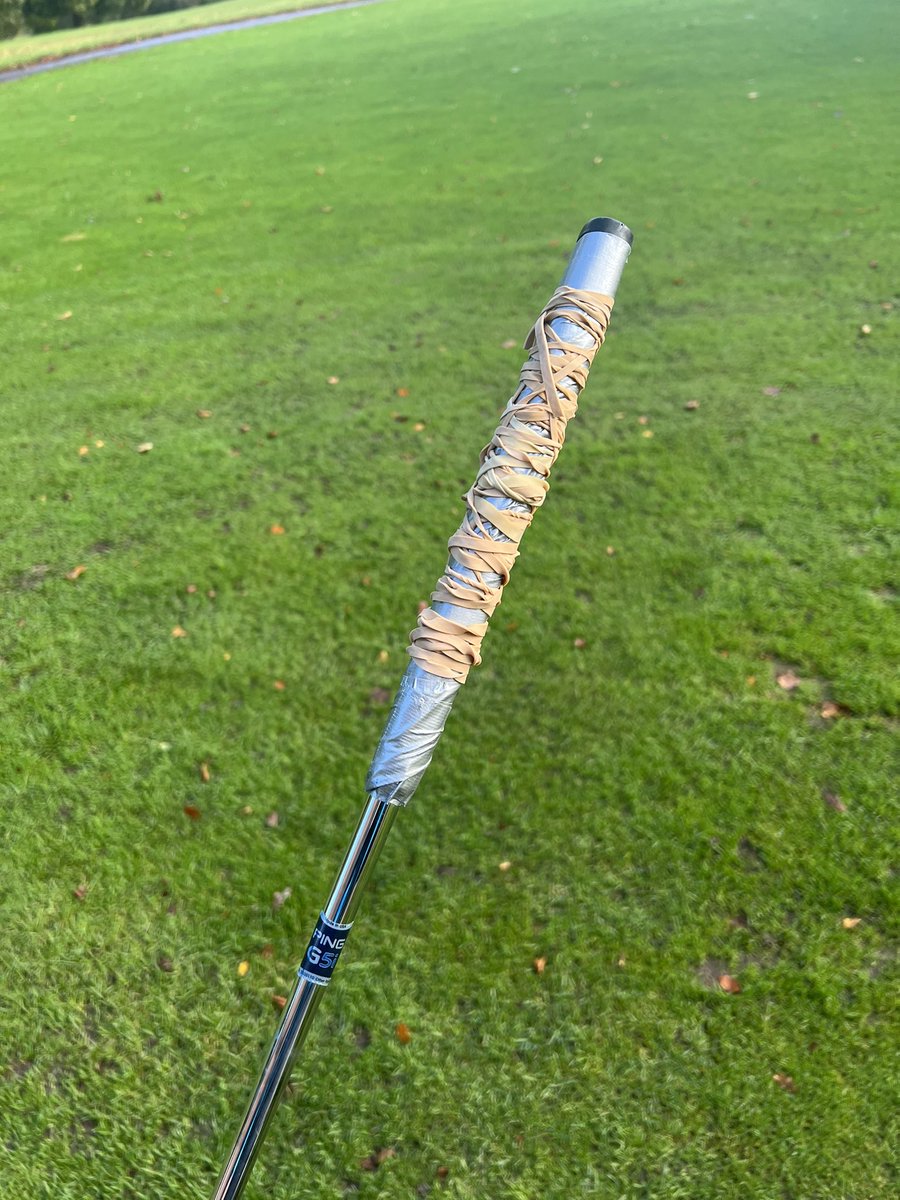 anderson1sq's tweet photo. @secretclubprov I thought I had seen it all … how I was wrong 😂 , make shift grip out of Elacky Bands &amp; Duck tape 🤣🤣 what goes through peoples minds? #youcouldntwriteit #signingoff https://t.co/qBdrYbvsLl