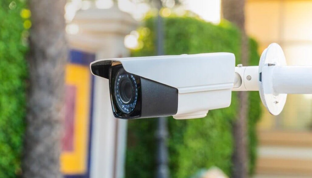 anlan_ru's tweet photo. Что такое IP-камера и как она работает?

IP-камера - это камера, подключенная через сеть. IP - это аббревиатура от Internet Protocol. Таким образом, это камера, обычно камера наблюдения, которая взаимодействует с интернет-протоколом. 
https://t.co/kWtJsx1BzO https://t.co/lgWmAhQtLV