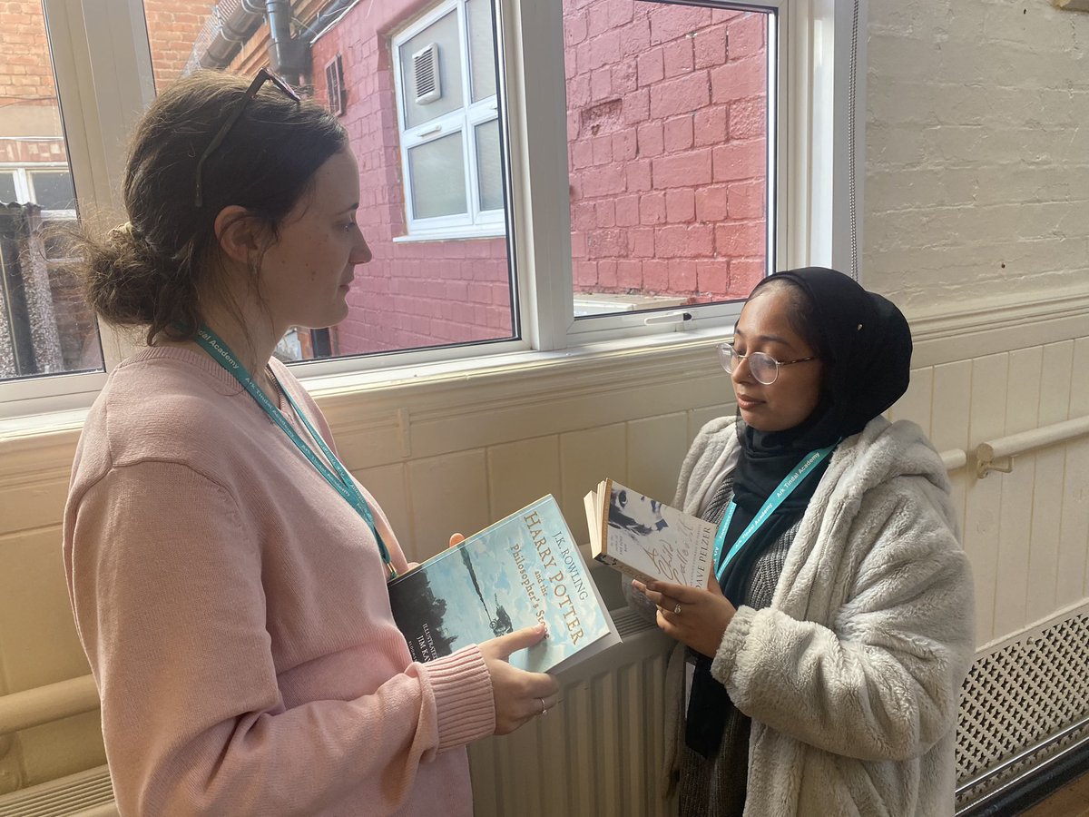 arktindal's tweet photo. #TeamTindal have been discussing their favourite childrenβs book. Whatβs yours? #ArkReads #TindalReads πβ€οΈ @ArkSchools @JohannaEducate @TeresaCremin @OpenUni_RfP https://t.co/ewgB19gUTd