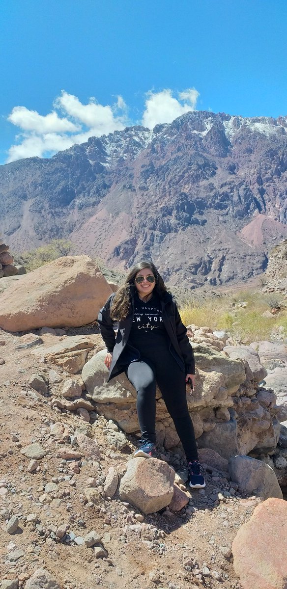 Nadiluh's tweet photo. Experiencia Alta Montaña en #Mendoza. 🗻 El tour comienza en la capital hasta el límite con #Chile. El camino es fantástico con paisajes andinos y vistas panorámicas en cada parada 👉📍Potrerillos📍Uspallata📍El mirador del #Aconcagua📍Penitentes 📍Puente del Inca 📍Las Cuevas https://t.co/CavK76Qj3J