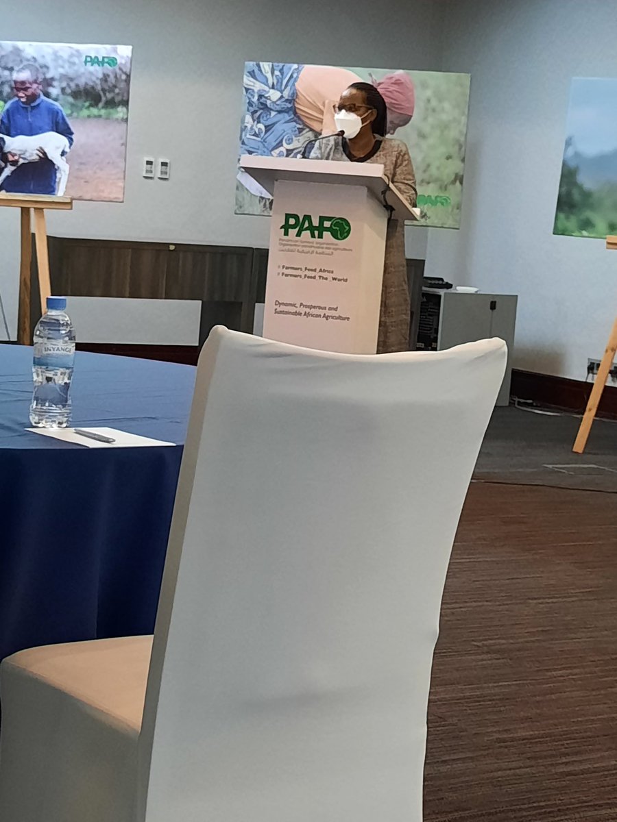 paulhategeka801's tweet photo. All presenters appreciate the contribution of farmers to Africa development. https://t.co/GVlU0lkEBX