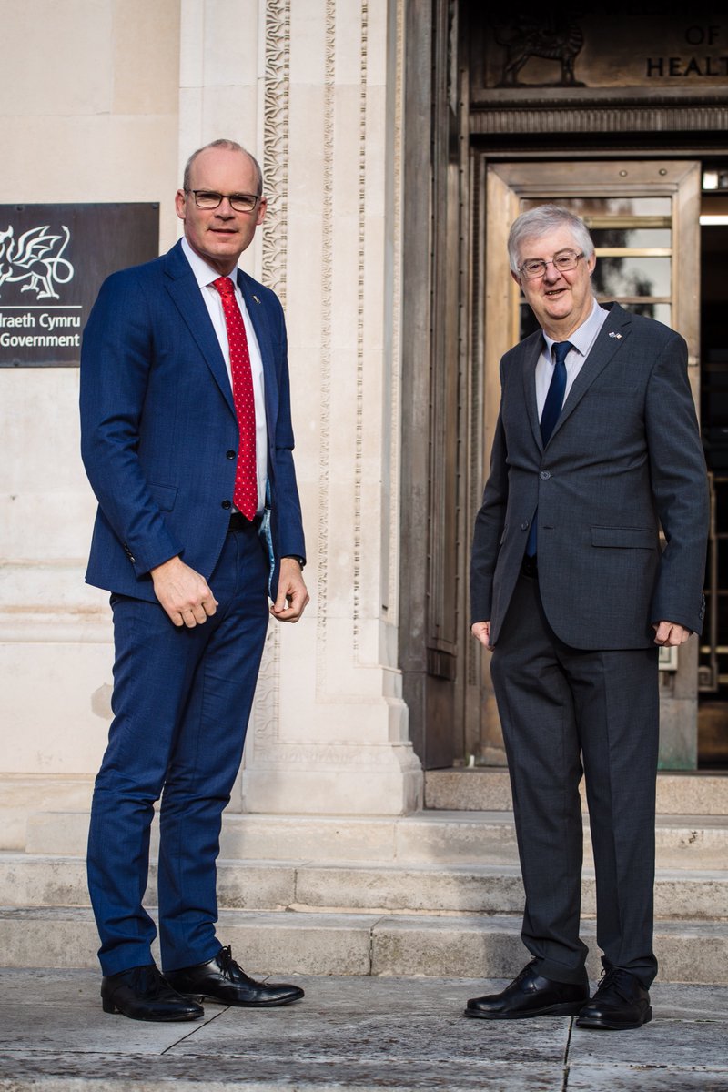 Today is the official opening of our premises!

As he arrived in Cardiff, Minister @simoncoveney was welcomed by First Minister Mark Drakeford @fmwales.

@dfatirl @irishinbritain @WalesGovernance @InterpolAber @BAIrishStudies @IBIS_UCD @RIAdawson @theirishpost @theirishworld