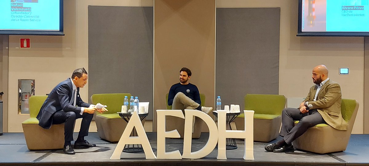 Se acerca la hora de comer y, en la 4ª mesa del #EncuentroAEDH, que modera el presidente de 
<a href="/AEDH_MADRID/">AEDH-MADRID</a>, <a href="/MANUELRUIZSOTI/">MANUEL RUIZ SOTILLO</a>, también director del <a href="/HotelMayorazgo/">Grupotel Mayorazgo</a>, se habla de las Nuevas Tendencias en Gastronomía, con #HarBestMarket y <a href="/Le_Room_Service/">Le Room Service</a>.