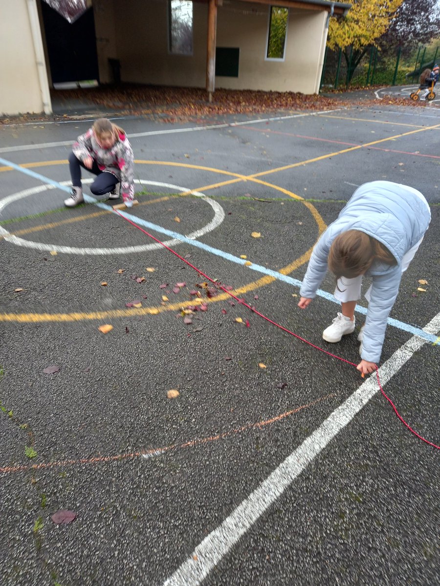 Quand les maths se transportent dans la cour....